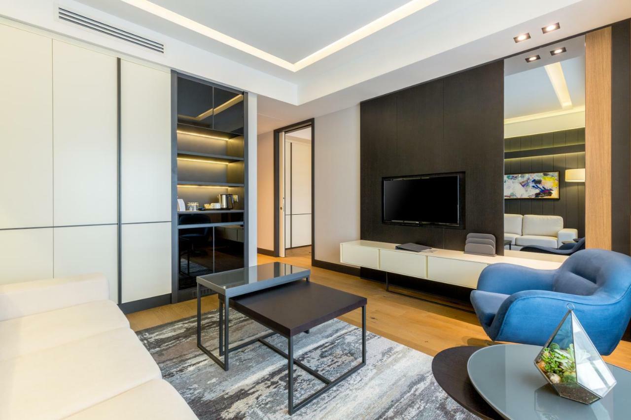 The Fortyfive Business Hotel & Spa Manisa Exteriör bild