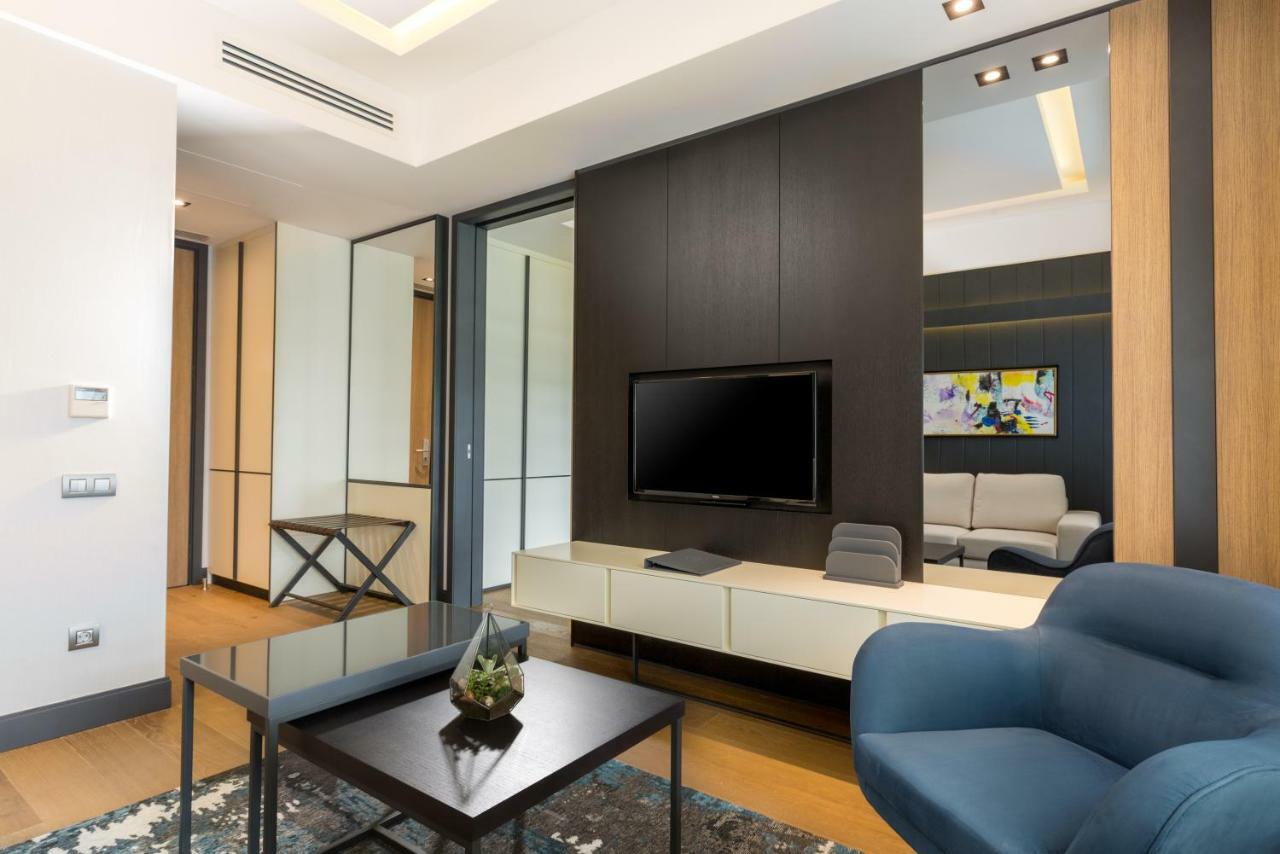 The Fortyfive Business Hotel & Spa Manisa Exteriör bild