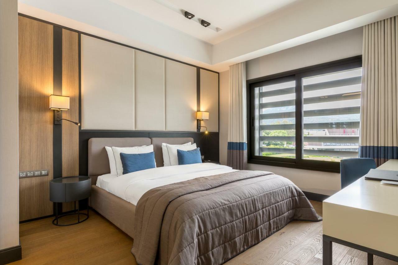 The Fortyfive Business Hotel & Spa Manisa Exteriör bild