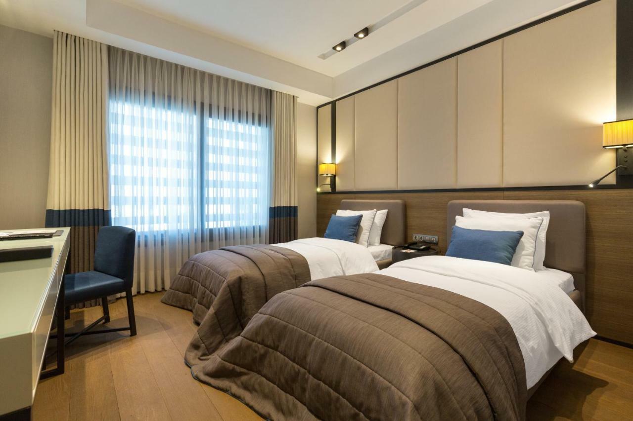 The Fortyfive Business Hotel & Spa Manisa Exteriör bild